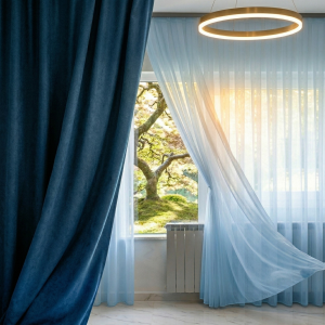 Read more about the article Fényáteresztő vagy sötétítő függöny? –Segítünk jól dönteni